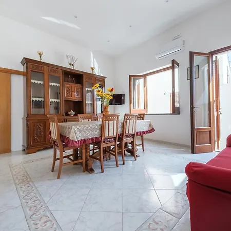 Casa Sole A Canneto * ليباري