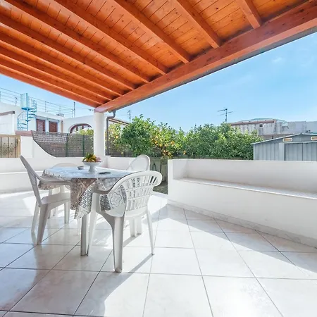 Casa Sole A Canneto Holiday home